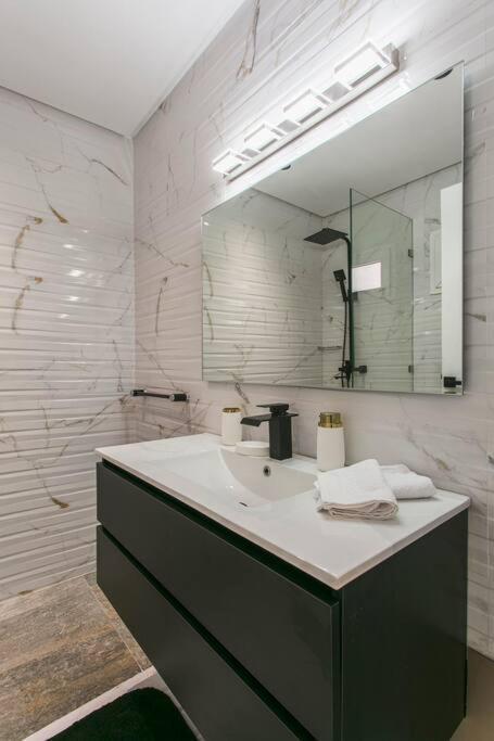 Luxury Odyssey - Marrakech Centre Appartement